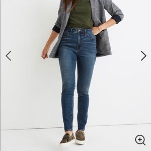 Madewell Curvy Roadtripper Jeans in Playford wash
